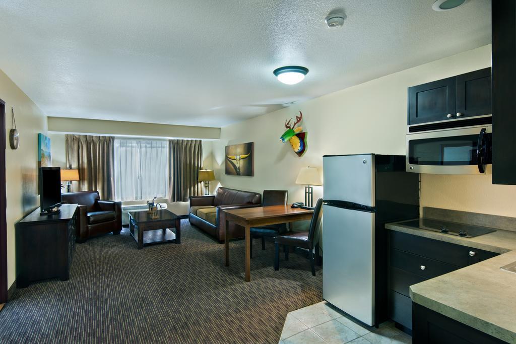 Oxford Suites Hermiston Extérieur photo