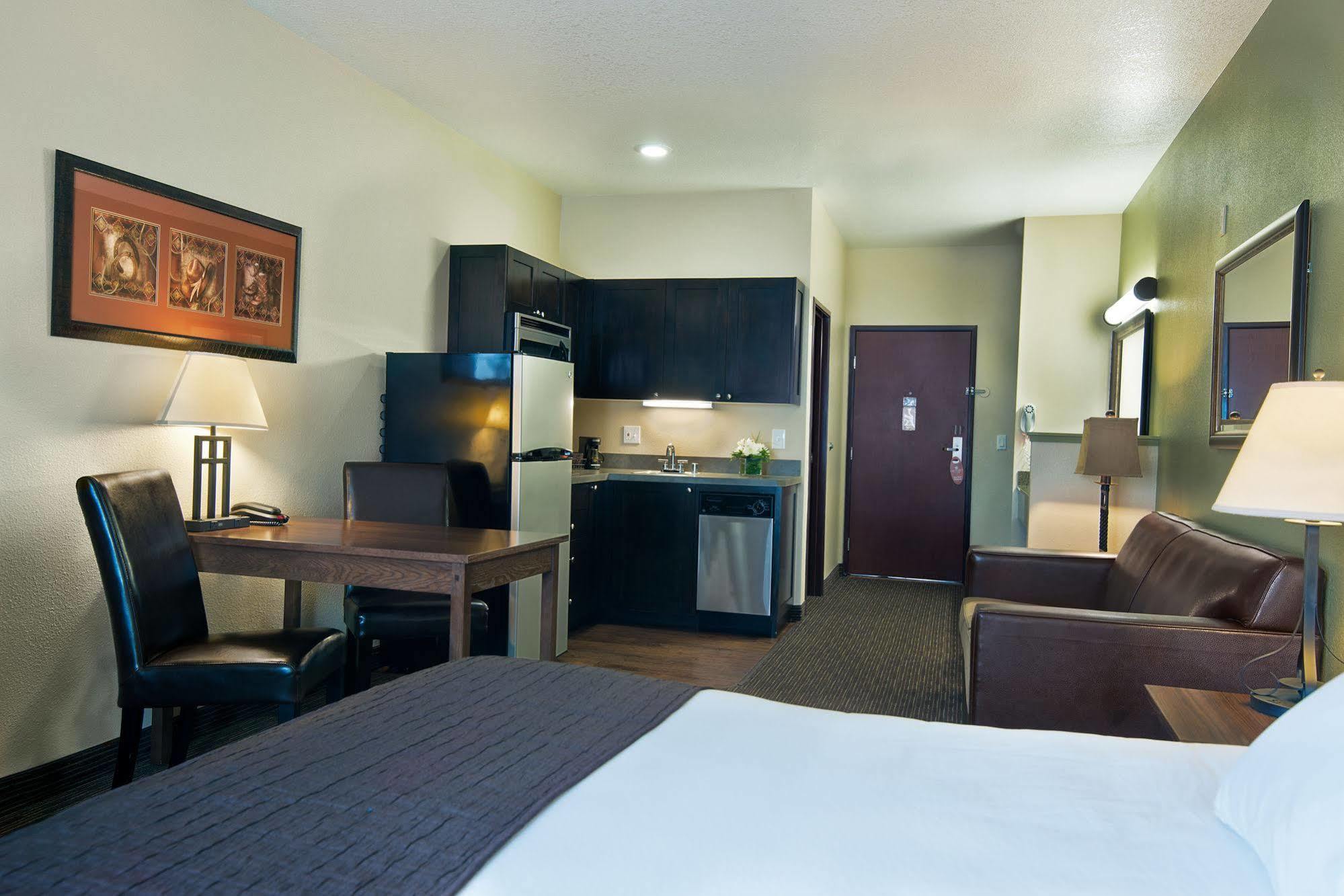 Oxford Suites Hermiston Extérieur photo